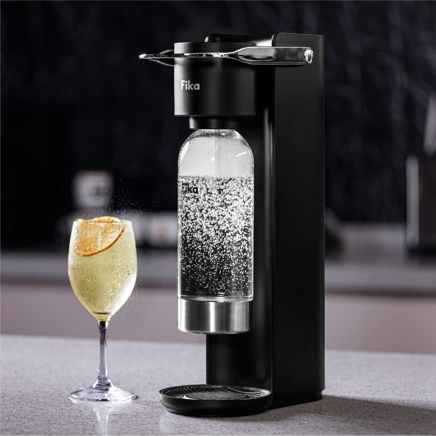 Carbonator Pro by Fika - High Performance Carbonator/Sparkling Water Maker - Soda Streaming Machine with BPA-free Bottle (Meteor Black, CO2 NOT Included)
